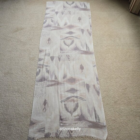 Kinross Silk & Cashmere Lightweight Scarf in Neutral Colors - Picture 9 of 11